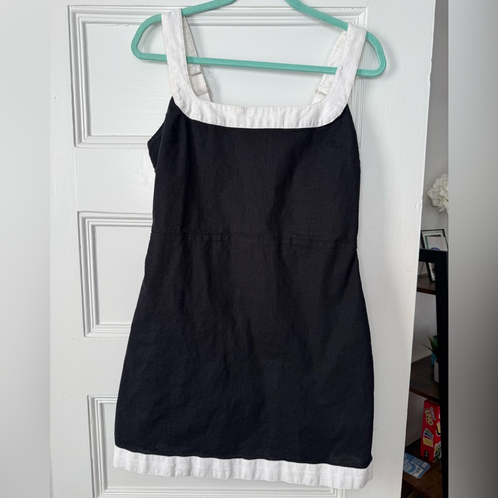Abercrombie & Fitch Black and White Linen Blend Mini Dress